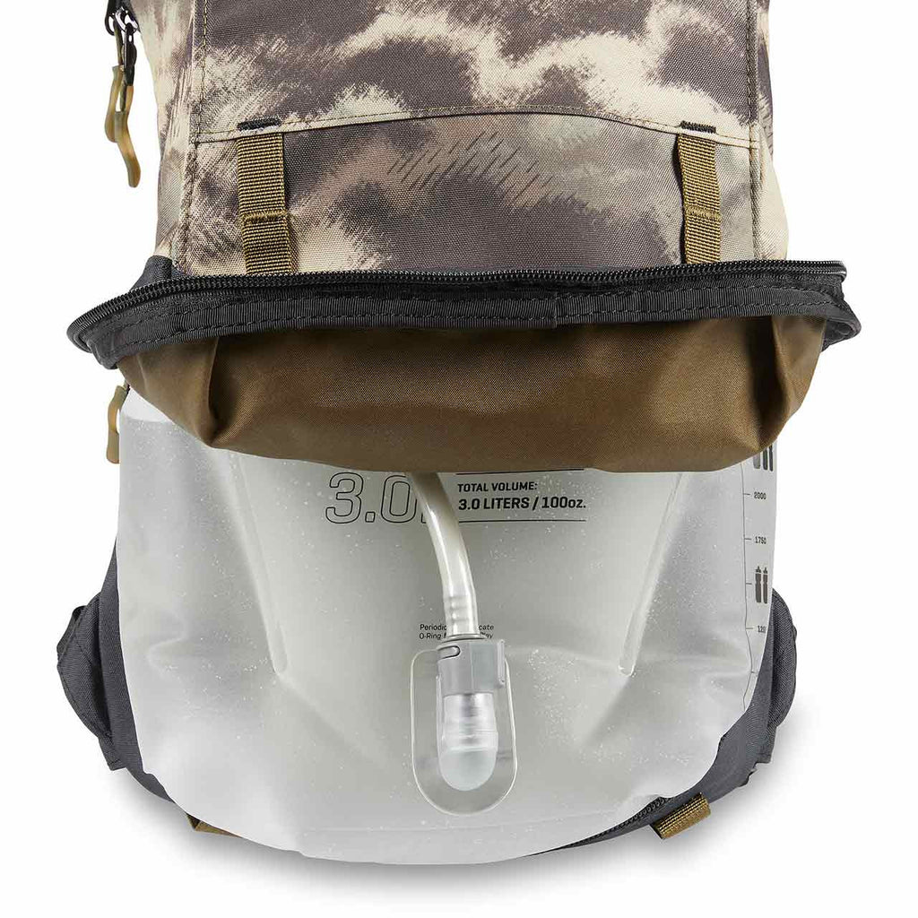  Dakine Drafter 10L Hydration Backpack - Used