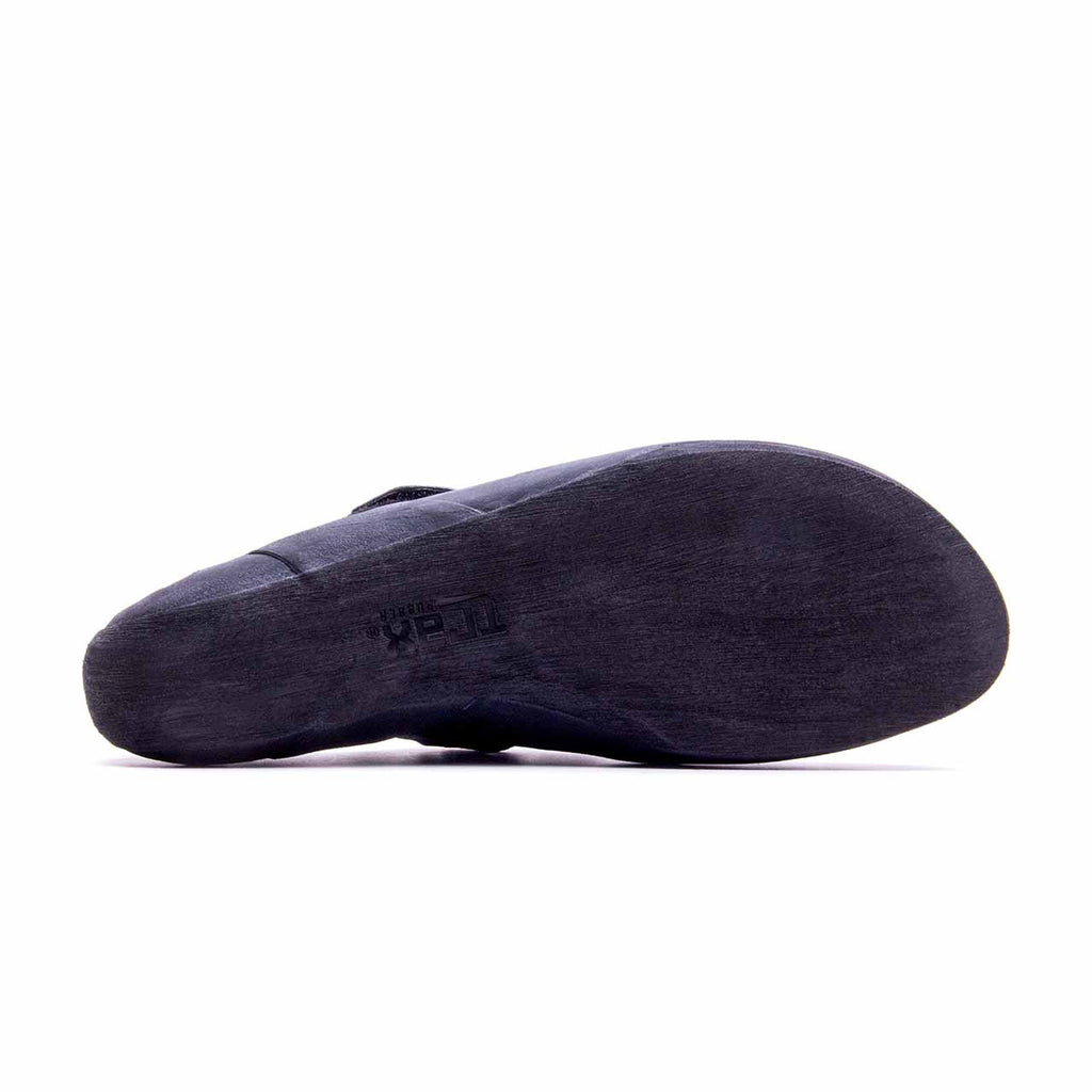  Evolv Men's Kronos Climbing Shoes - Used