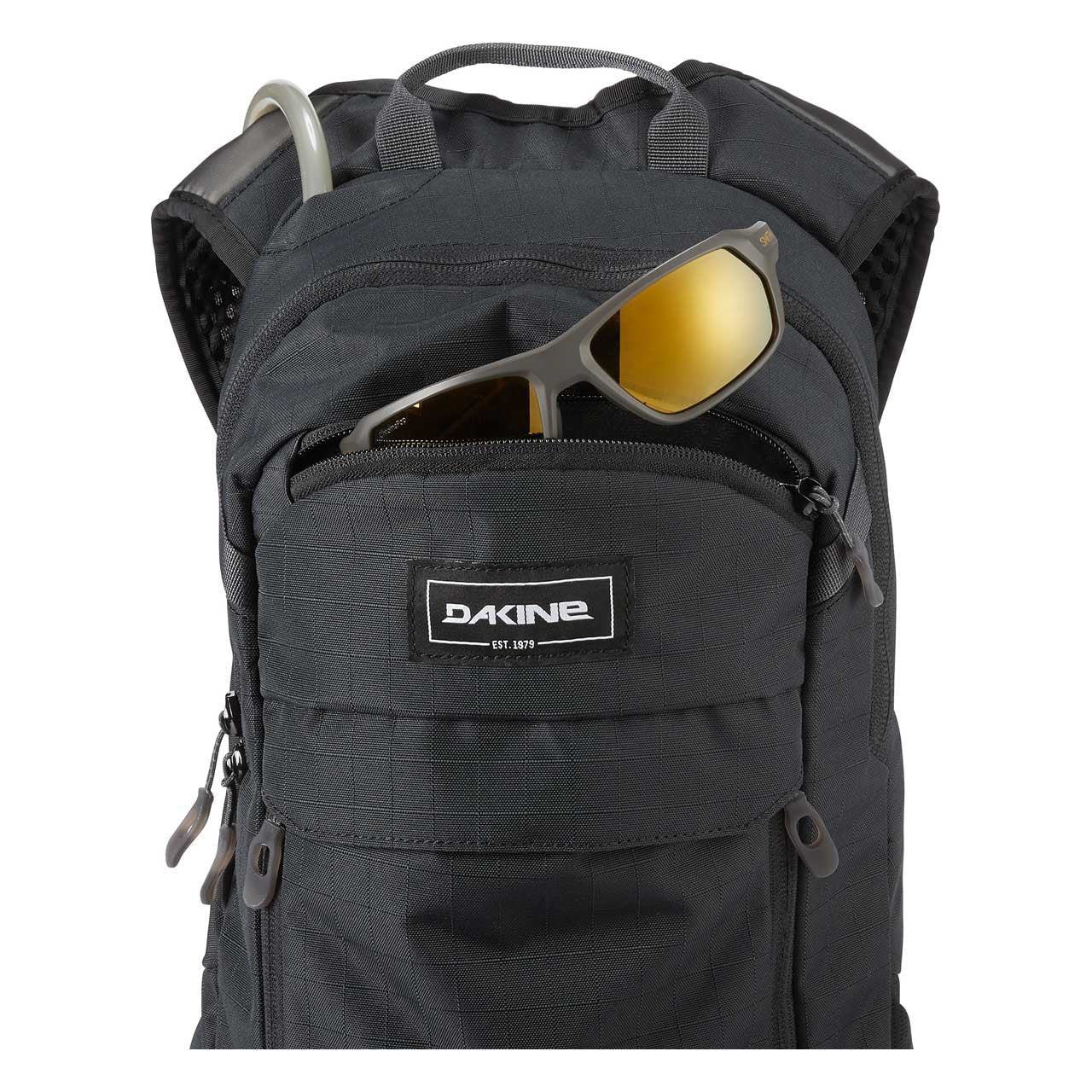  Dakine Syncline 12L Hydration Pack - Used