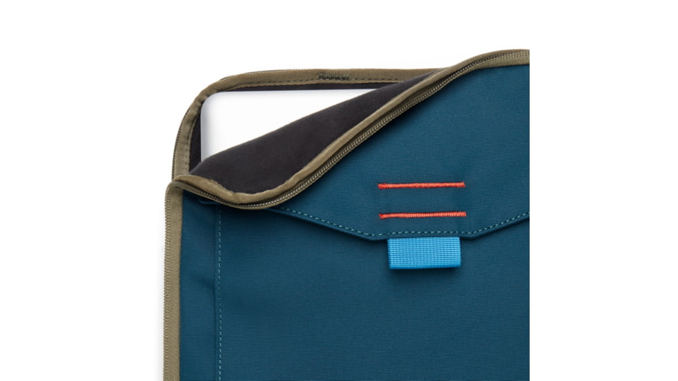  Cotopaxi 16in Laptop Sleeve