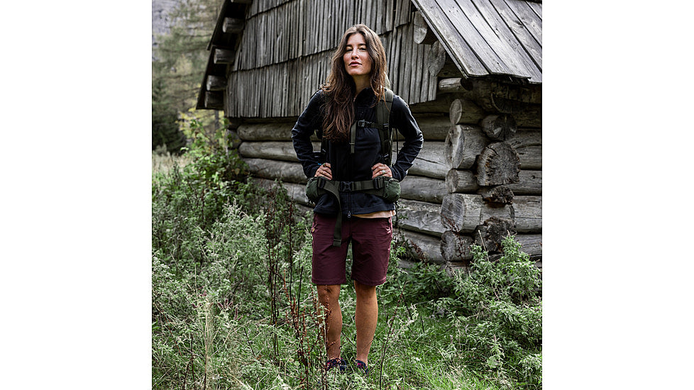  Fjallraven Abisko Trail Stretch Shorts - Women's