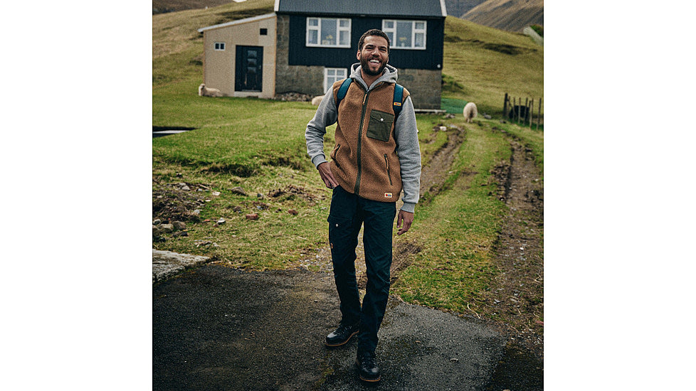  Fjallraven Logo Hoodie - Men's