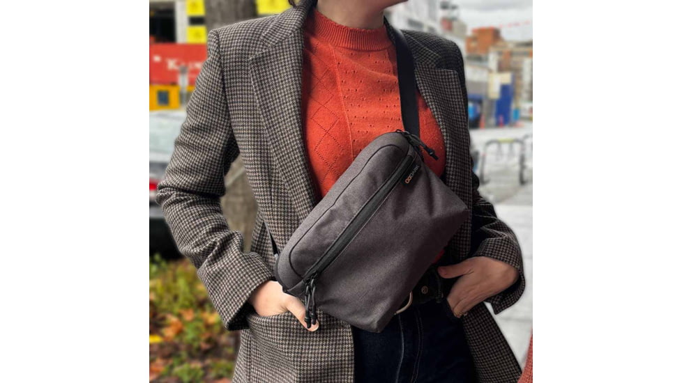 GoDark Faraday Crossbody Bag