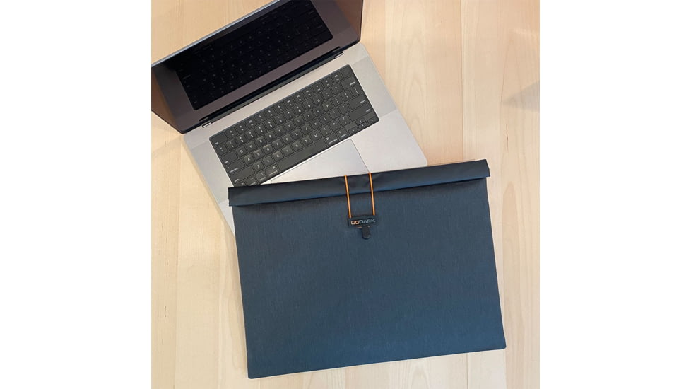  GoDark Faraday Sleeve Large Laptop Case